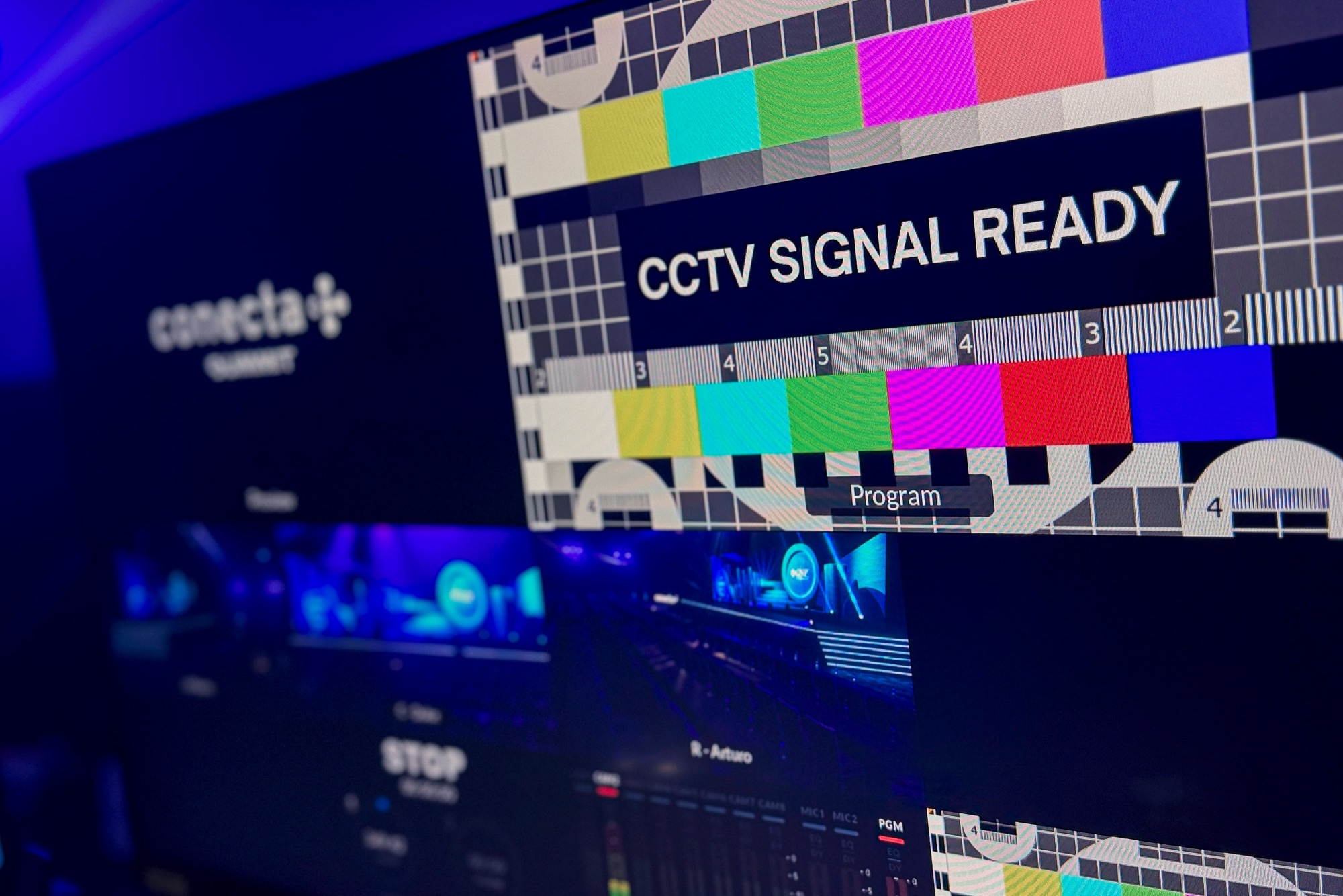 Carta de color CCTV signal ready en los monitores